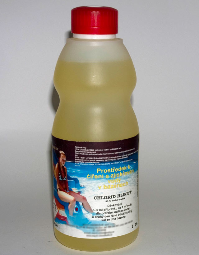 Prostředek k číření a zjiskřování vody v bazénech - 1000 ml